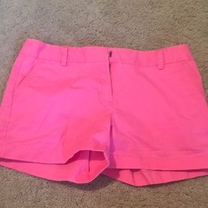 Bright pink vineyard vines shorts size 14